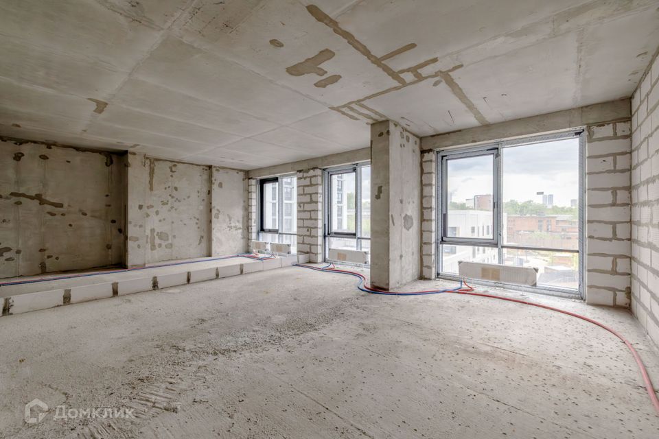 Продаётся 4-комнатная квартира, 152.4 м²