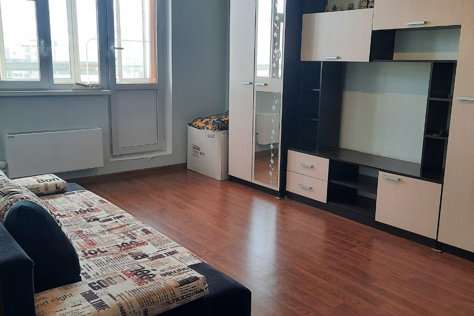 Сдаётся 1-комнатная квартира, 42 м²