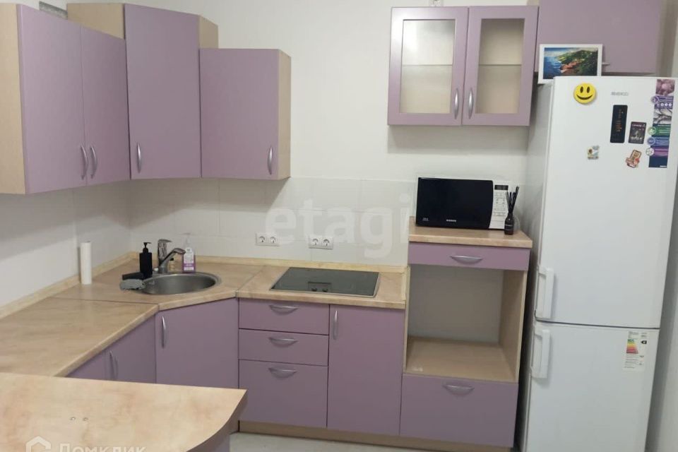 Продаётся 1-комнатная квартира, 41.5 м²