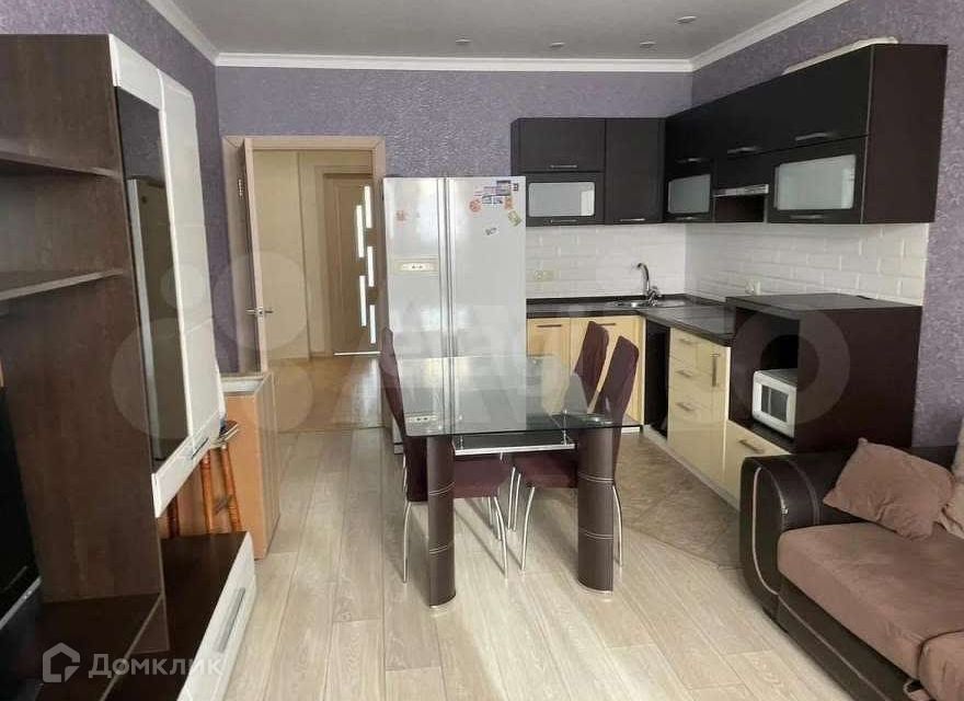 Сдаётся 2-комнатная квартира, 73 м²