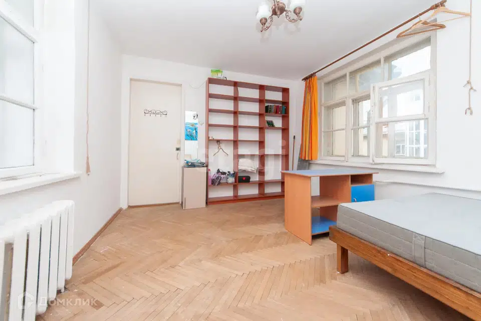 Продаётся 4-комнатная квартира, 84.2 м²
