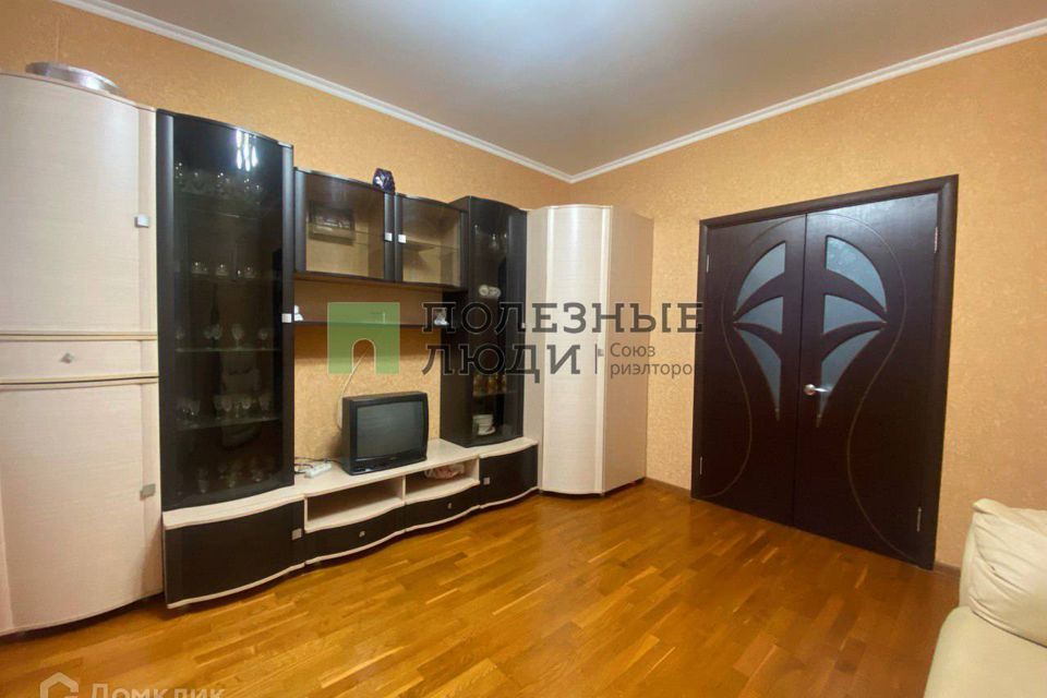 Продаётся 2-комнатная квартира, 56.9 м²