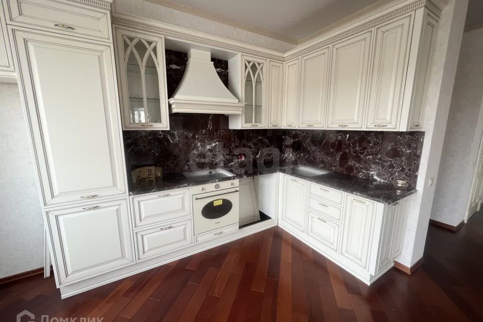 Сдаётся 3-комнатная квартира, 110 м²