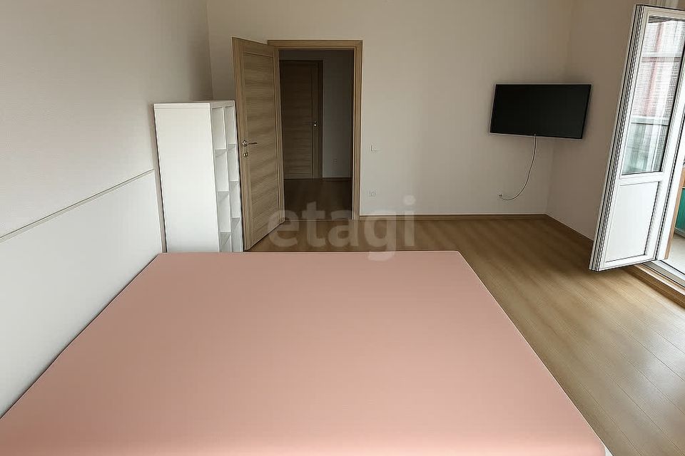 Продаётся 1-комнатная квартира, 42 м²