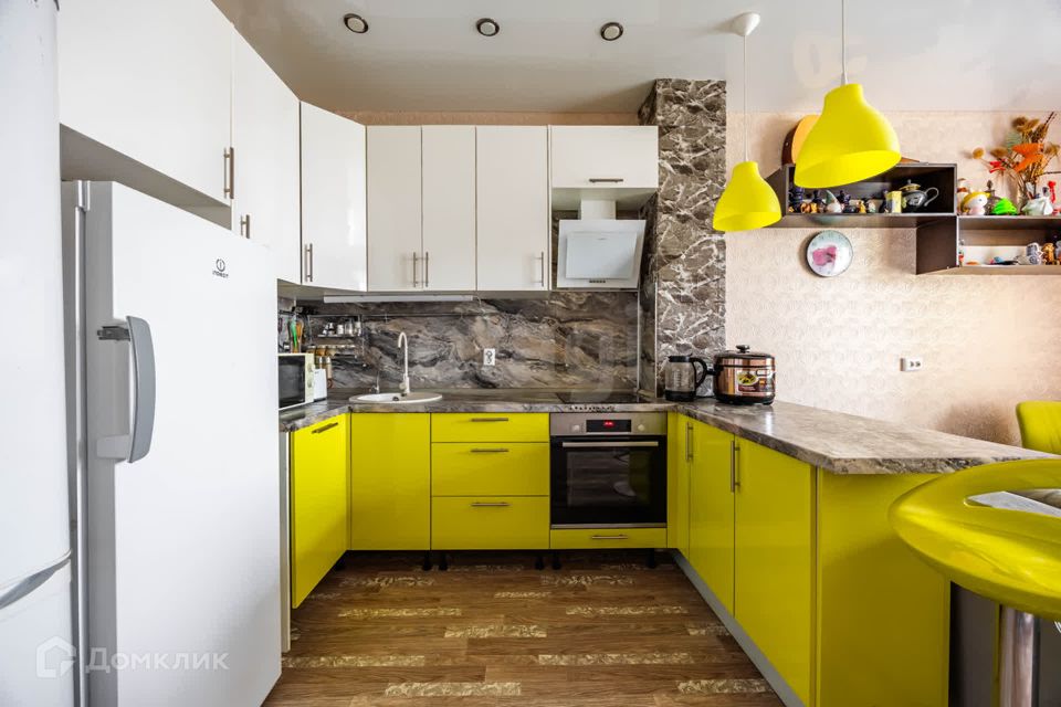 Продаётся 3-комнатная квартира, 96 м²