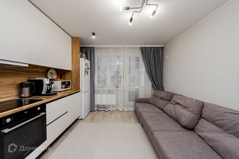Продаётся 2-комнатная квартира, 67.4 м²