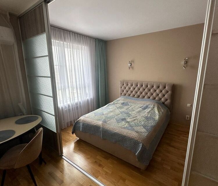 Продаётся 1-комнатная квартира, 37 м²