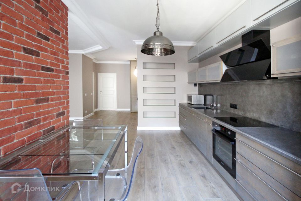 Сдаётся 2-комнатная квартира, 66 м²