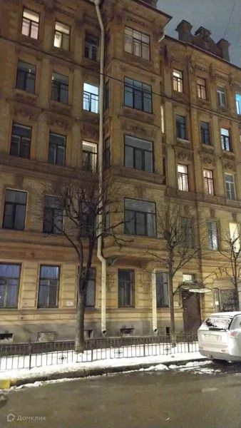 Продаётся комната в 8-комн. квартире, 20.8 м²