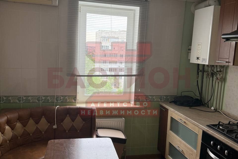 Продаётся 4-комнатная квартира, 96 м²