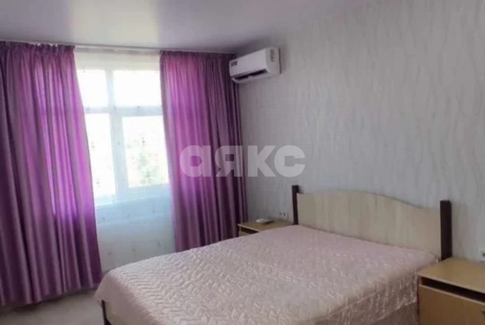 Продаётся 1-комнатная квартира, 35.6 м²