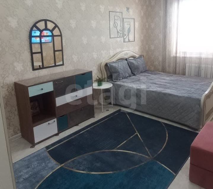 Продаётся 1-комнатная квартира, 43 м²