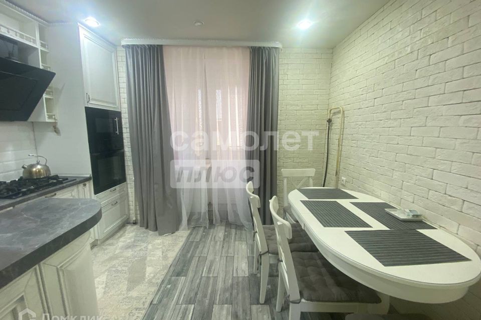Продаётся 2-комнатная квартира, 52.8 м²
