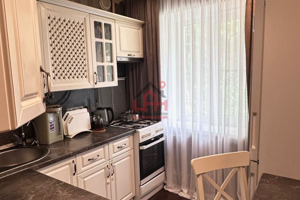 Продаётся 2-комнатная квартира, 42.4 м²