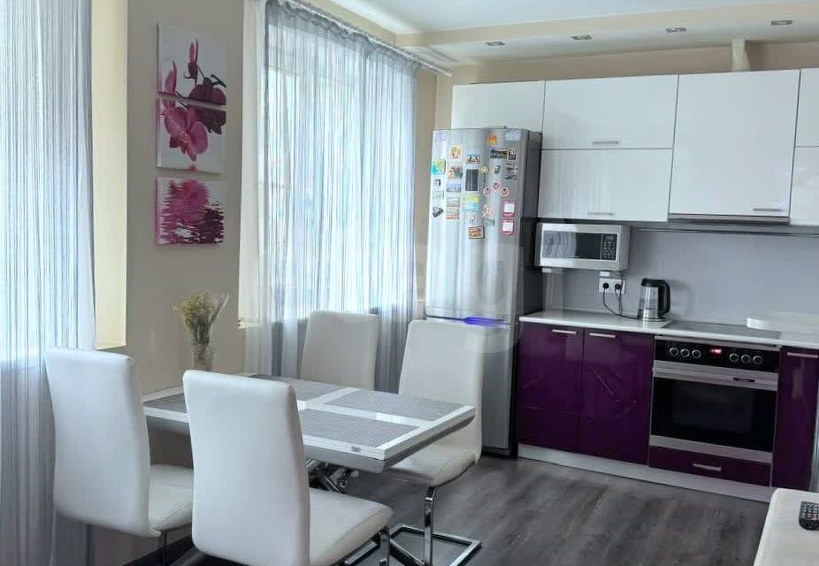 Продаётся 2-комнатная квартира, 68.4 м²
