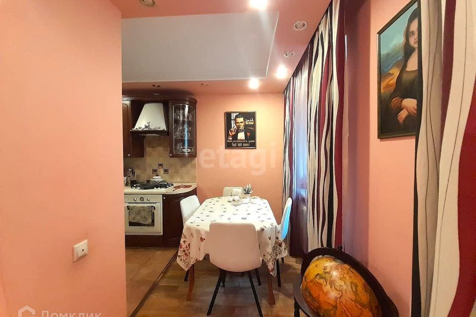 Продаётся 3-комнатная квартира, 68.8 м²