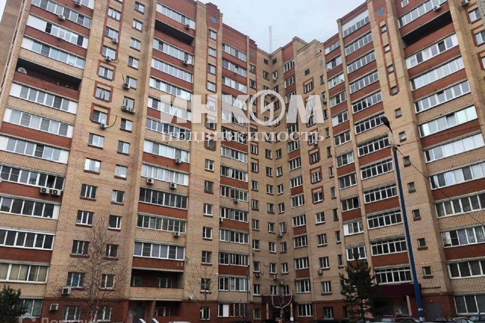 Продаётся 2-комнатная квартира, 68.3 м²