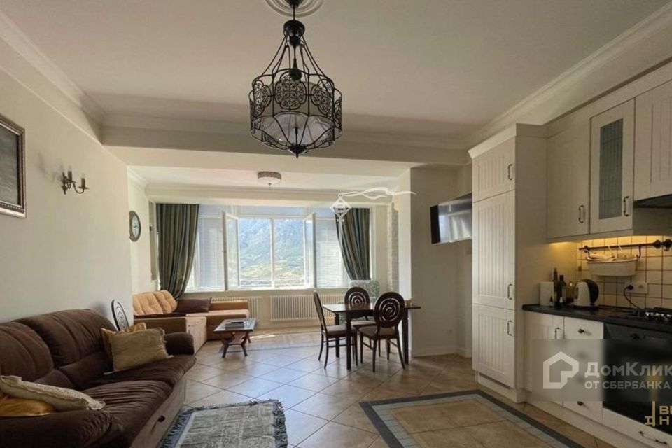 Продаётся 2-комнатная квартира, 72 м²