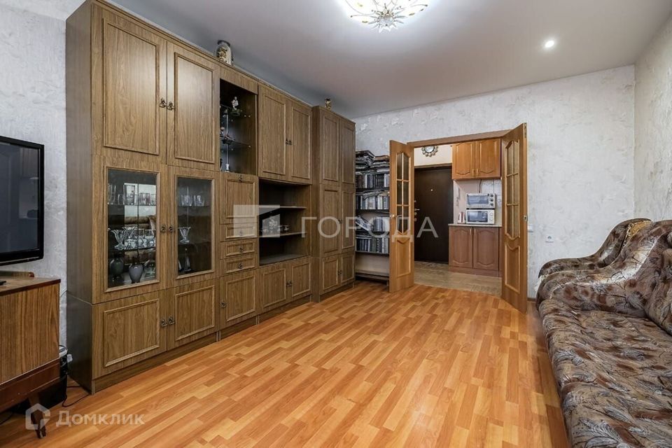 Сдаётся 2-комнатная квартира, 58 м²