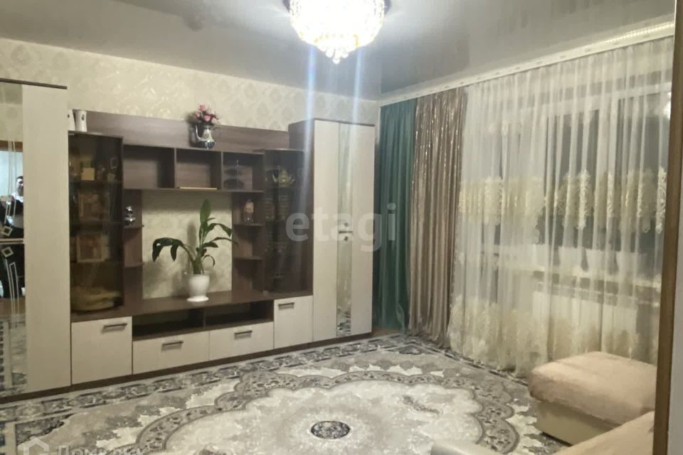 Продаётся 3-комнатная квартира, 62.3 м²