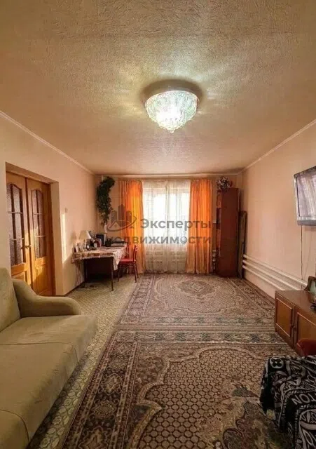 Продаётся 2-этажный дом, 170 м²