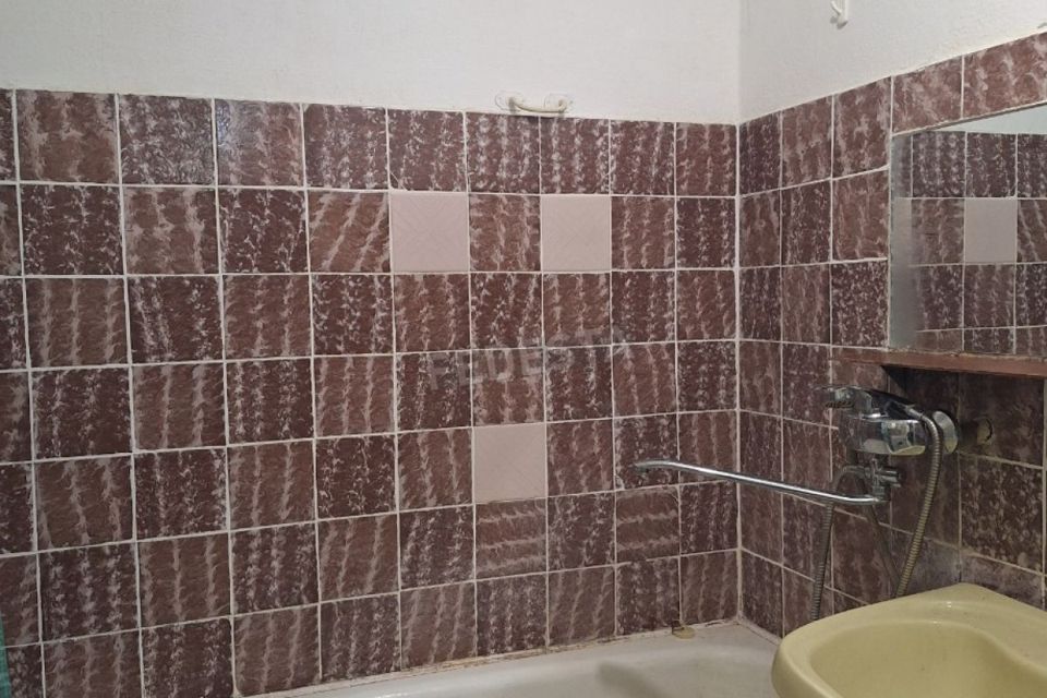 Продаётся 3-комнатная квартира, 61.3 м²