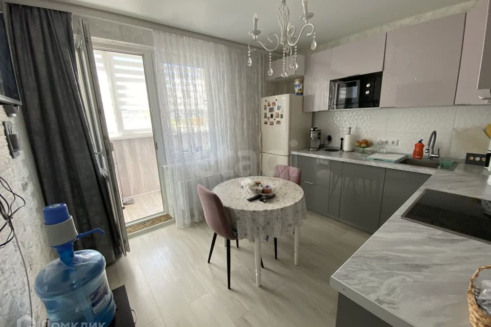 Продаётся 2-комнатная квартира, 61 м²