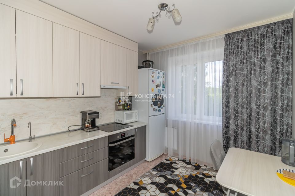Продаётся 2-комнатная квартира, 62.8 м²