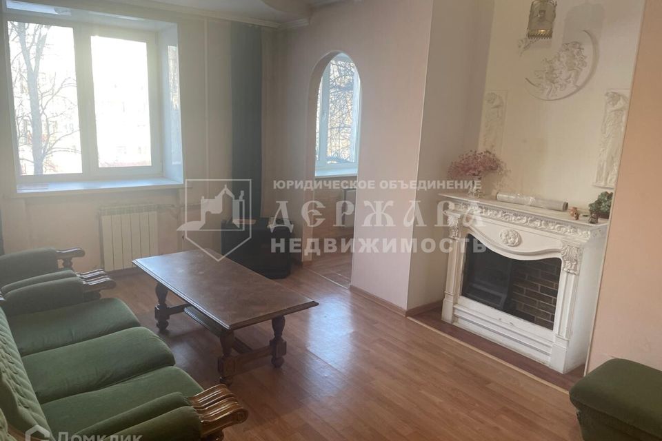 Продаётся 3-комнатная квартира, 58.5 м²
