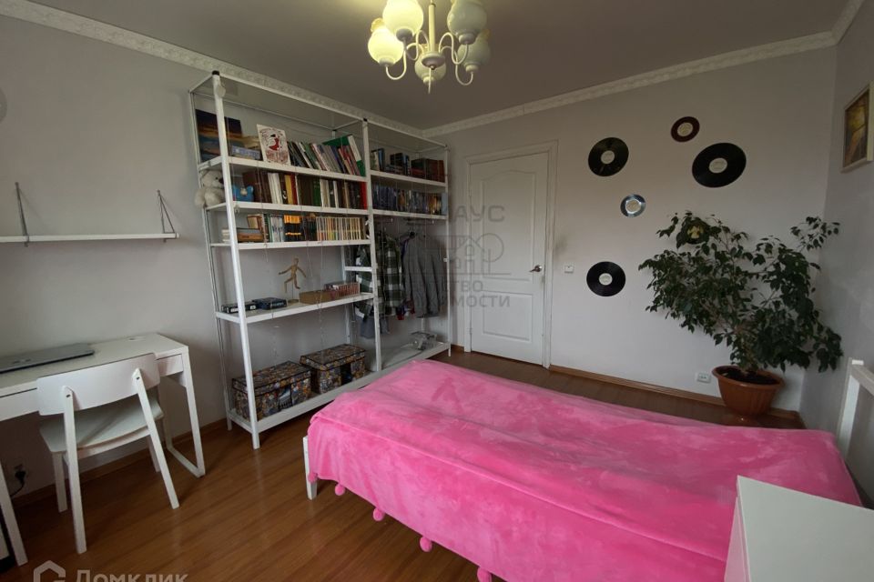 Продаётся 3-комнатная квартира, 65.7 м²