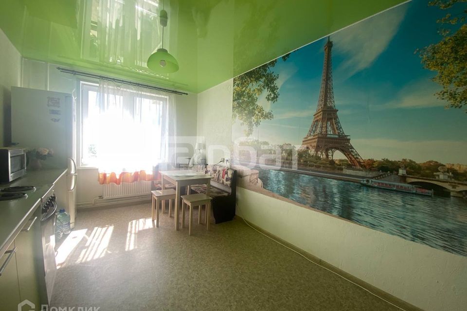 Продаётся 1-комнатная квартира, 43 м²