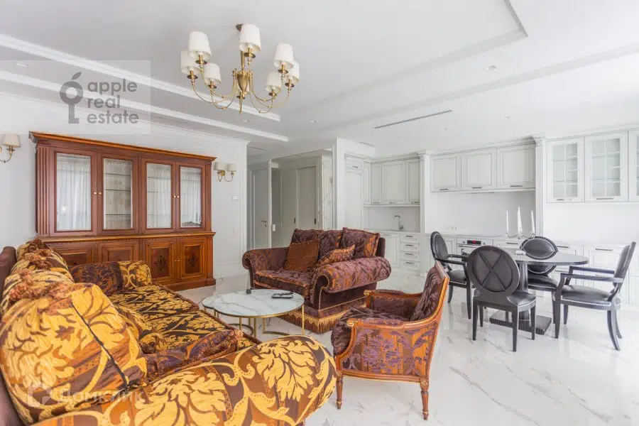 Продаётся 3-комнатная квартира, 123.5 м²