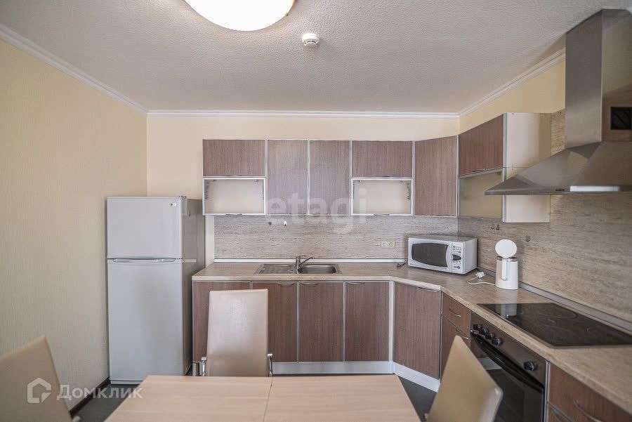 Сдаётся 1-комнатная квартира, 57 м²
