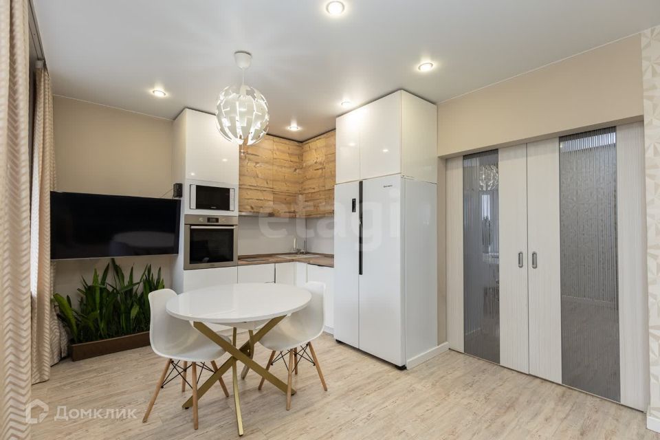 Сдаётся 2-комнатная квартира, 67 м²