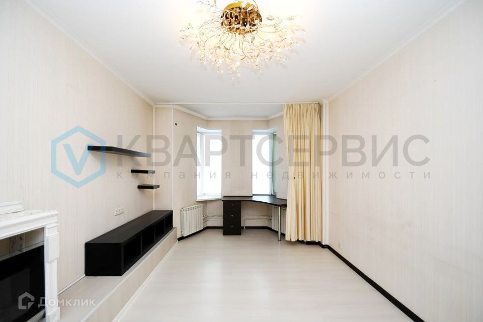 Продаётся 1-комнатная квартира, 47.7 м²