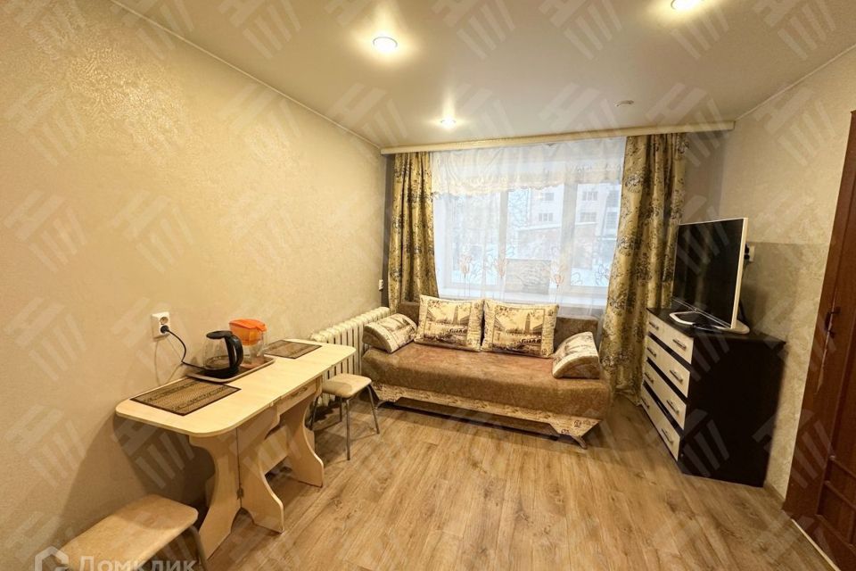 Продаётся 2 комнаты в 6-комн. квартире, 104.9 м²