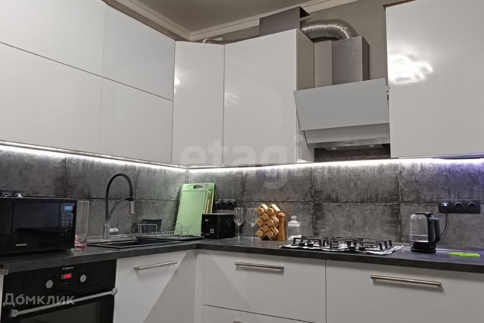 Продаётся 1-комнатная квартира, 44.3 м²