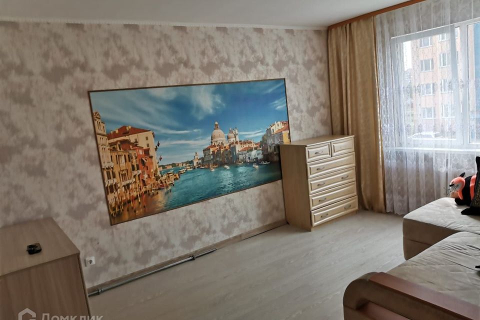 Сдаётся 2-комнатная квартира, 54 м²