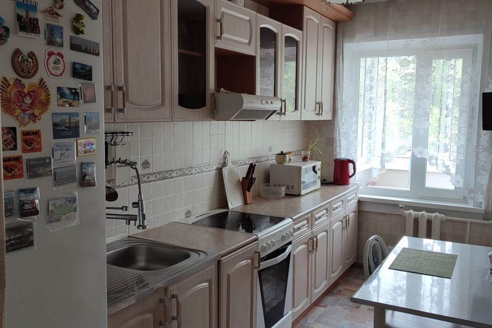 Сдаётся 3-комнатная квартира, 63.5 м²