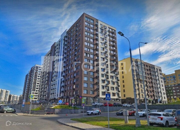 Продаётся 4-комнатная квартира, 107.2 м²