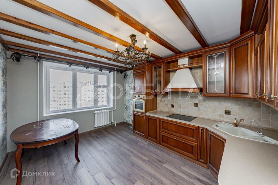 Продаётся 2-комнатная квартира, 72.4 м²