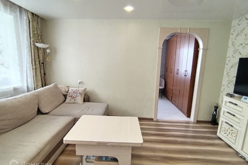 Продаётся 3-комнатная квартира, 52.4 м²