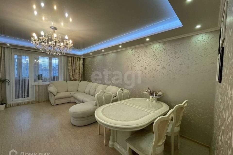 Продаётся 3-комнатная квартира, 106.4 м²