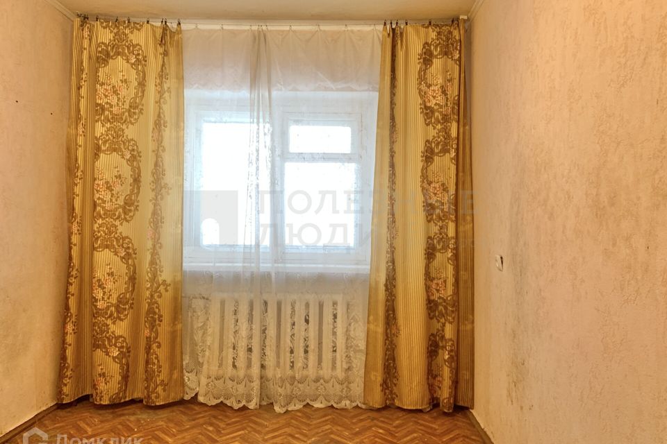 Продаётся 4-комнатная квартира, 75.8 м²