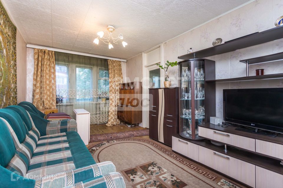 Продаётся 3-комнатная квартира, 57 м²