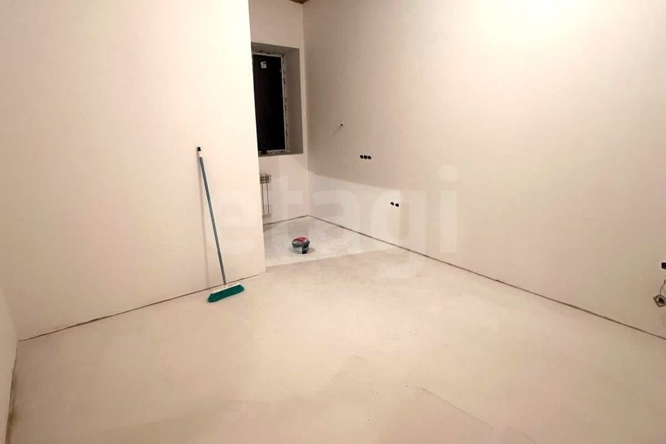 Продаётся 2-комнатная квартира, 106.9 м²