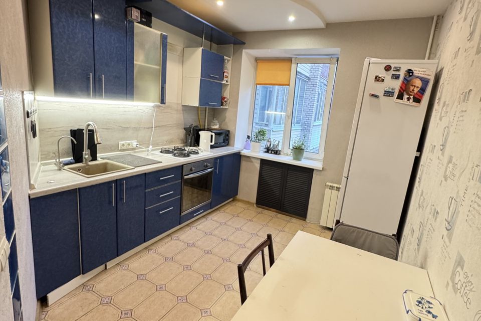 Продаётся 3-комнатная квартира, 63.3 м²