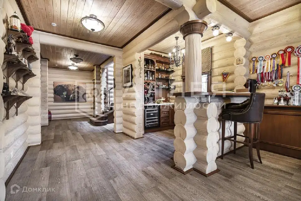 Продаётся 2-этажный дом, 320 м²