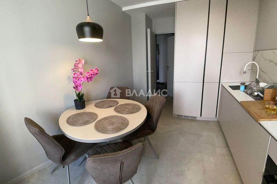 Продаётся 3-комнатная квартира, 81 м²