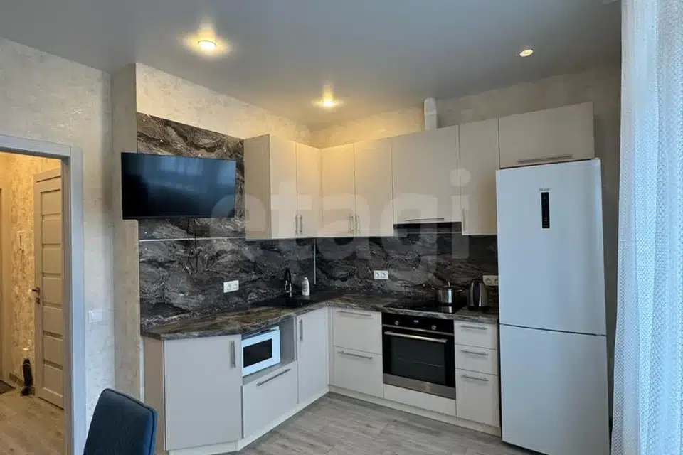 Продаётся 1-комнатная квартира, 38 м²